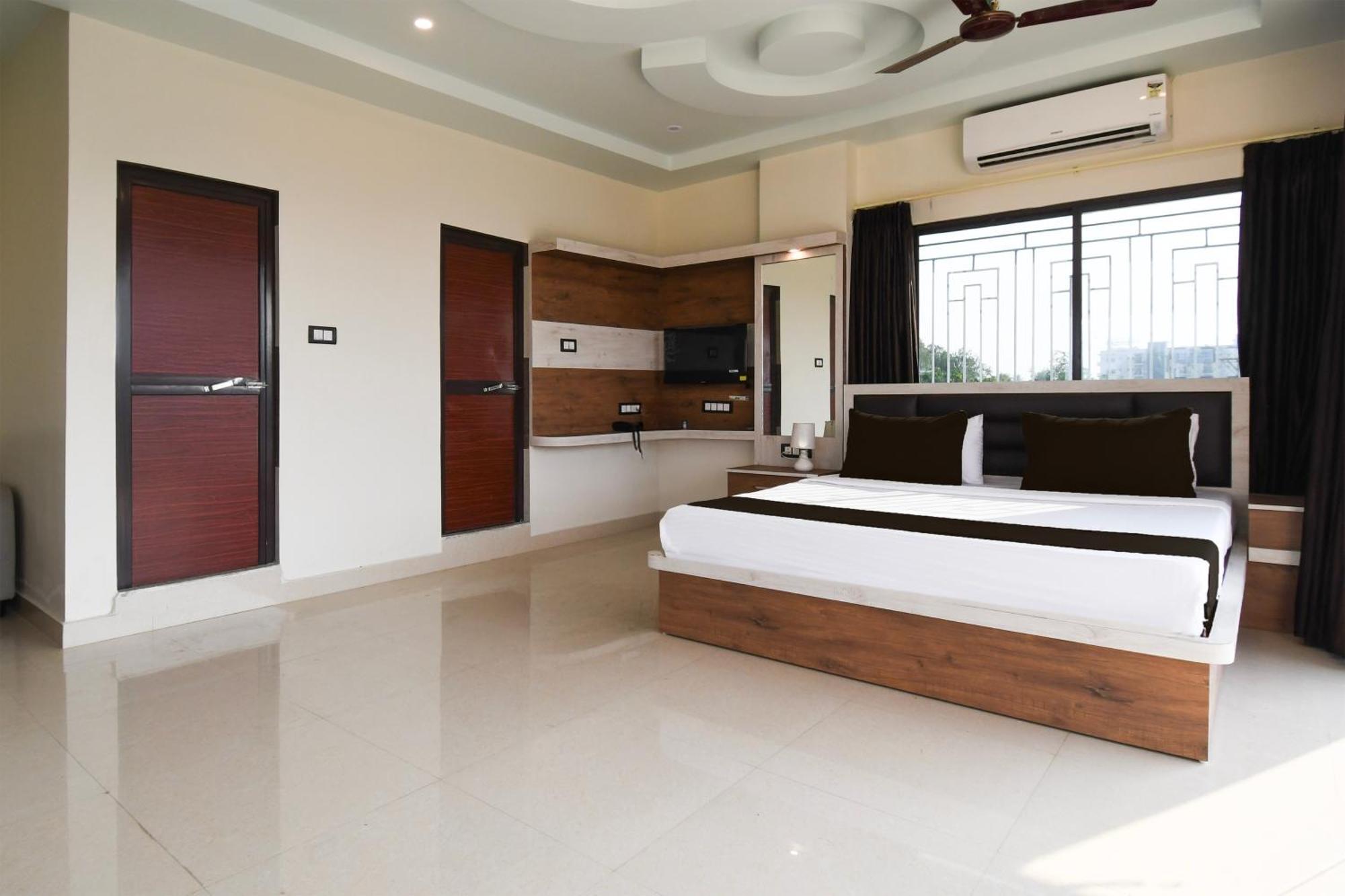 Hotel O Nilmadhab International Tarapith Kültér fotó