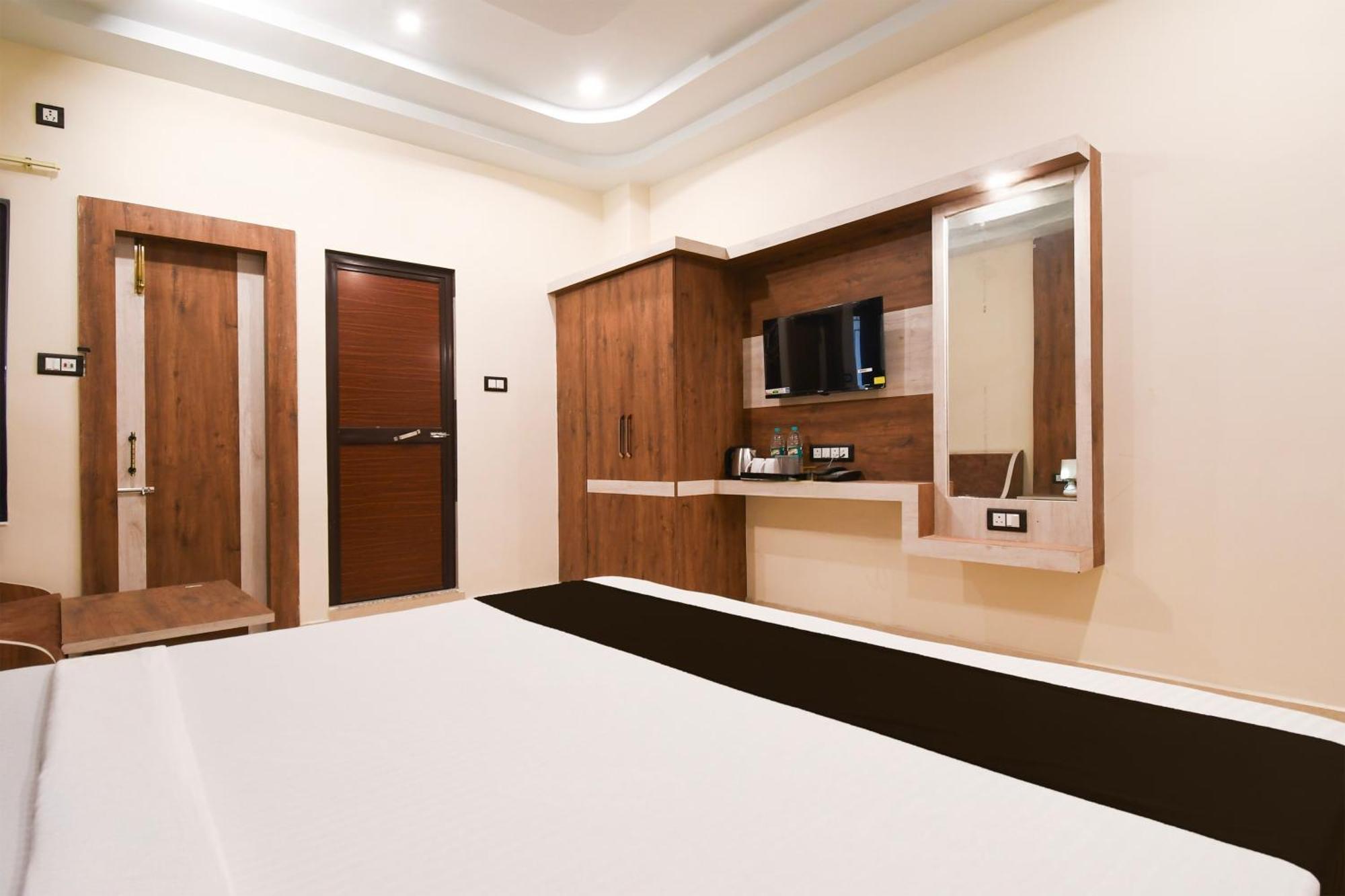 Hotel O Nilmadhab International Tarapith Kültér fotó