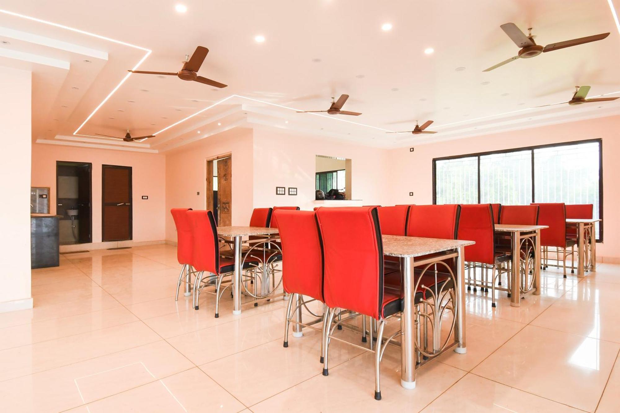 Hotel O Nilmadhab International Tarapith Kültér fotó